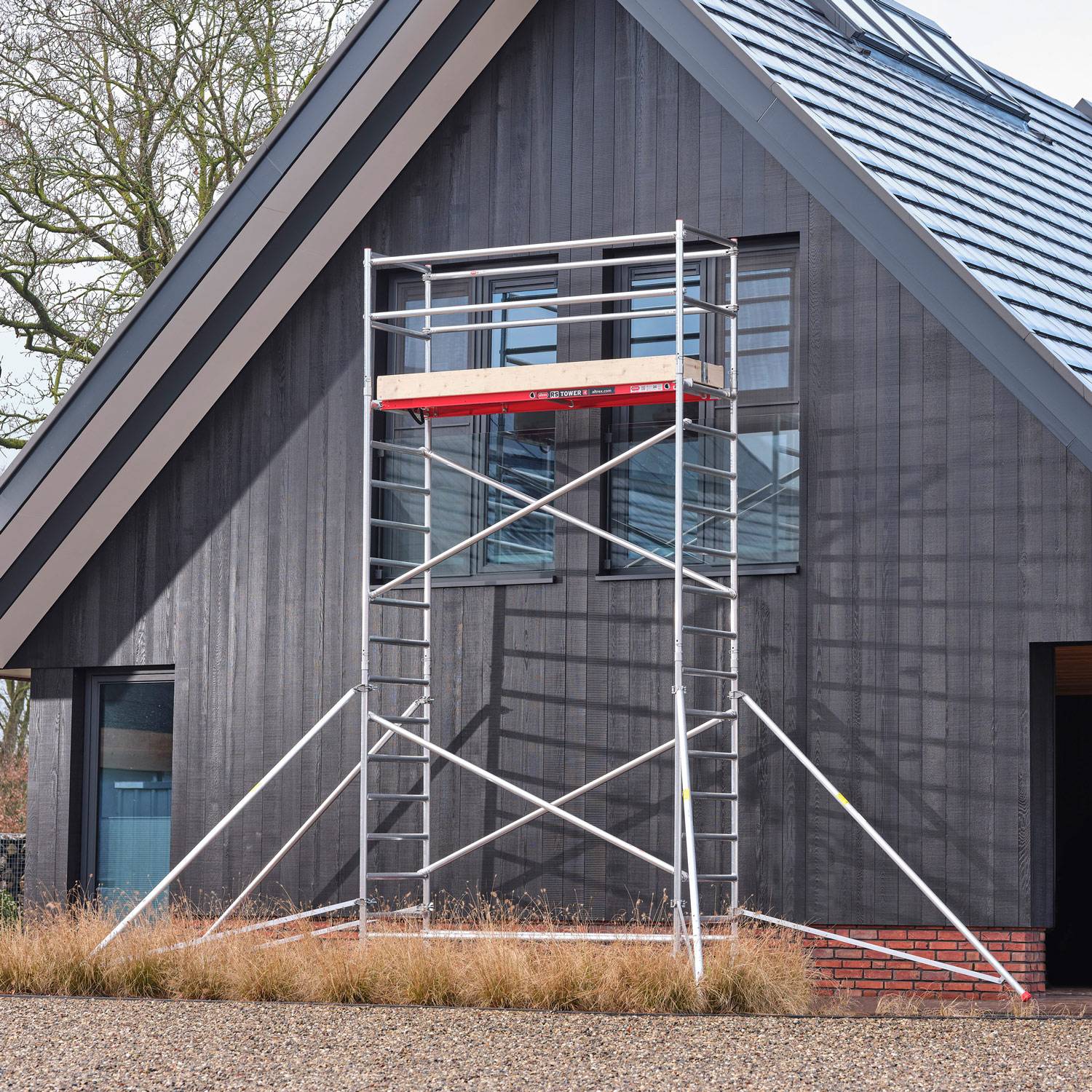 Altrex Fahrgerüst RS Tower 41 PLUS Aluminium mit Safe-Quick® und Holz-Plattform 10,20m AH breit 0,