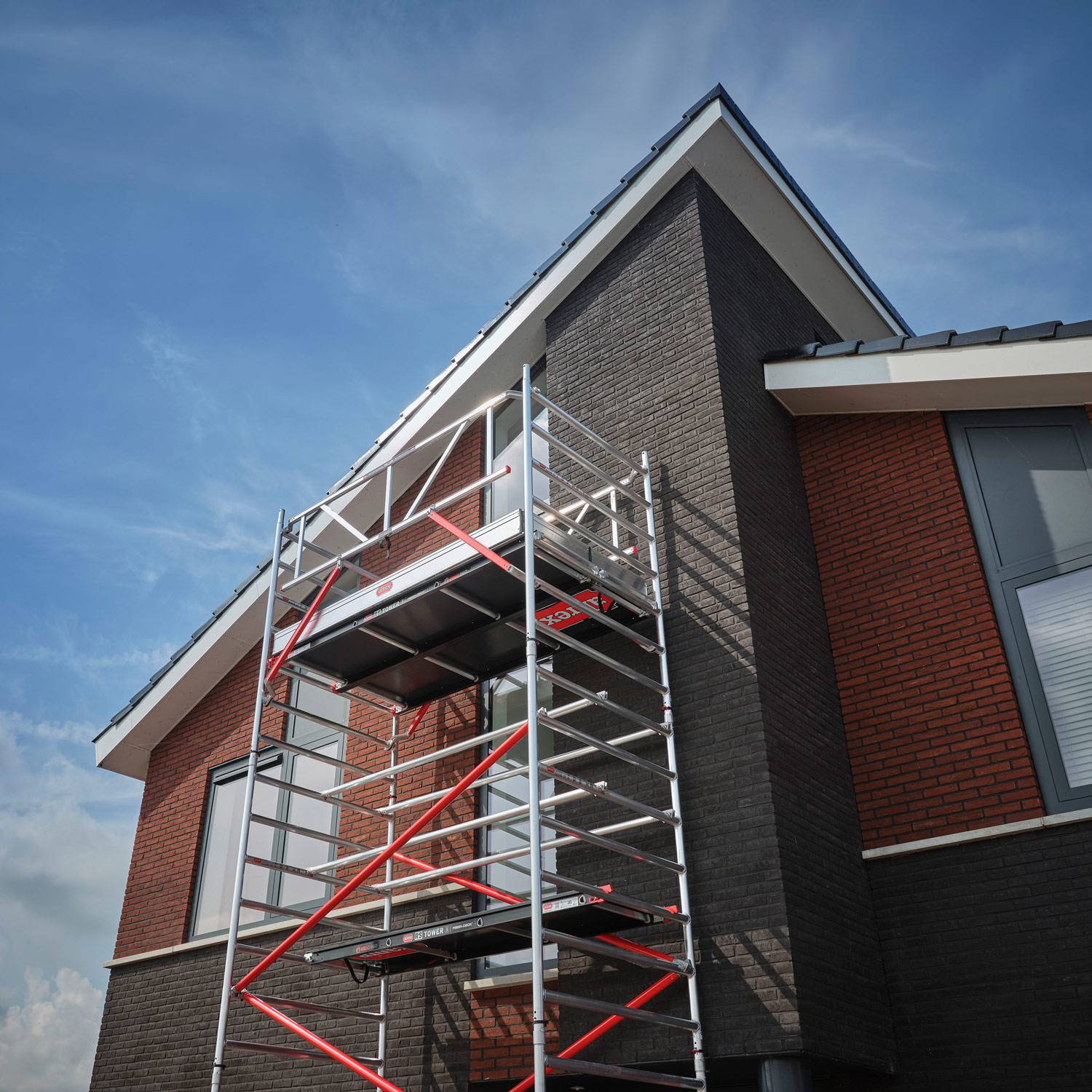 Altrex Fahrgerüst RS Tower 52 Aluminium mit Fiber-Deck Plattform 10,20m AH 1,35x1,85m