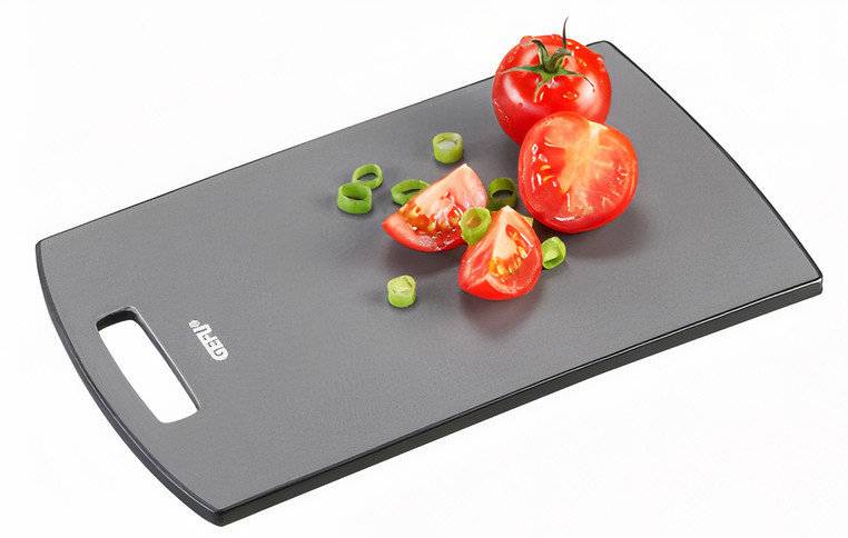 Schneidebrett Levoro 24 x 15 cm schwarz Größe S