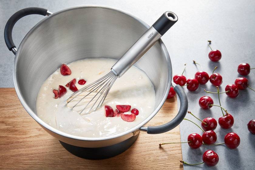 Schneebesen 28 cm Edelstahl silber/schwarz