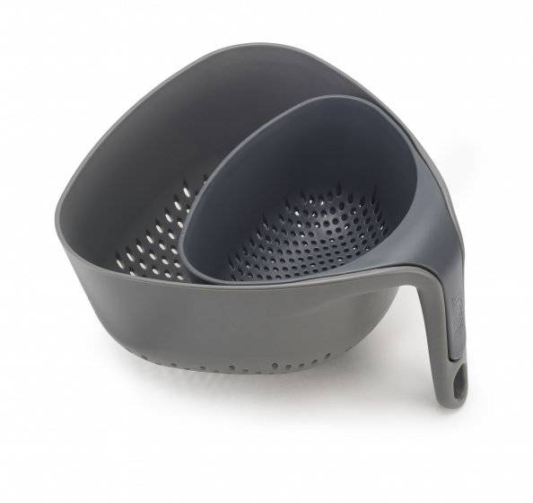 Sieb Dreieck 22,5 x 23,5 x 13,3 cm grau