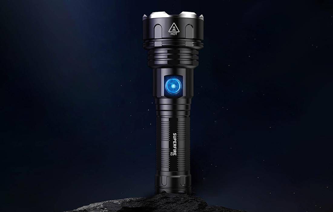 Superfire Taschenlampe R3 P90, 2000lm, USB