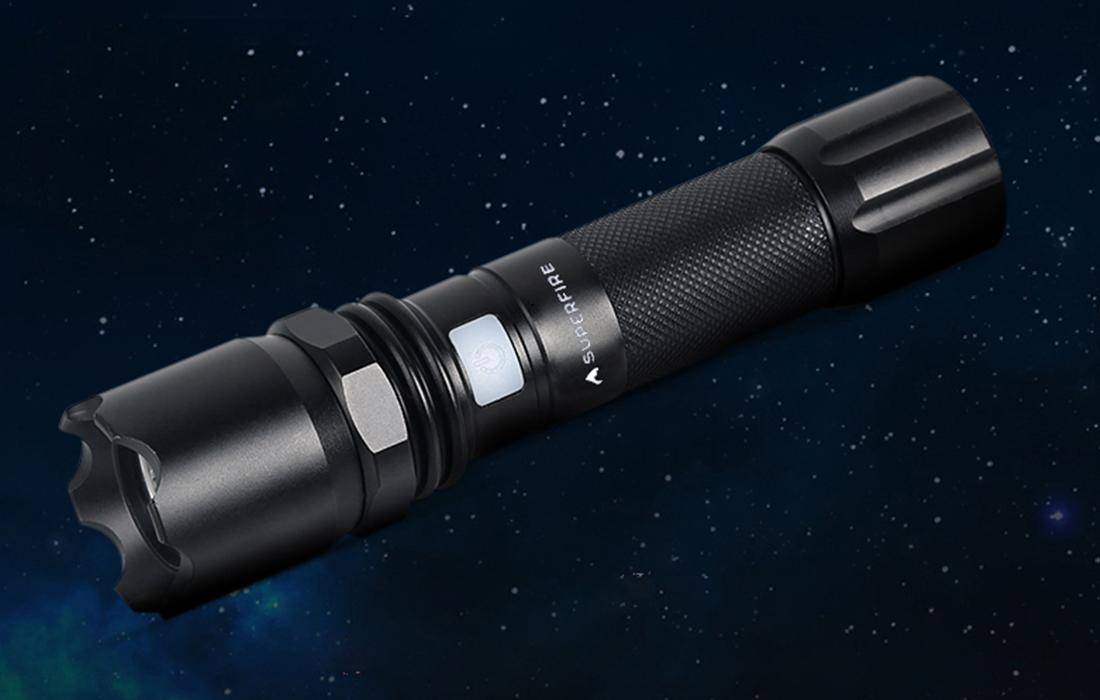 Taschenlampe Superfire A10, 550lm, USB