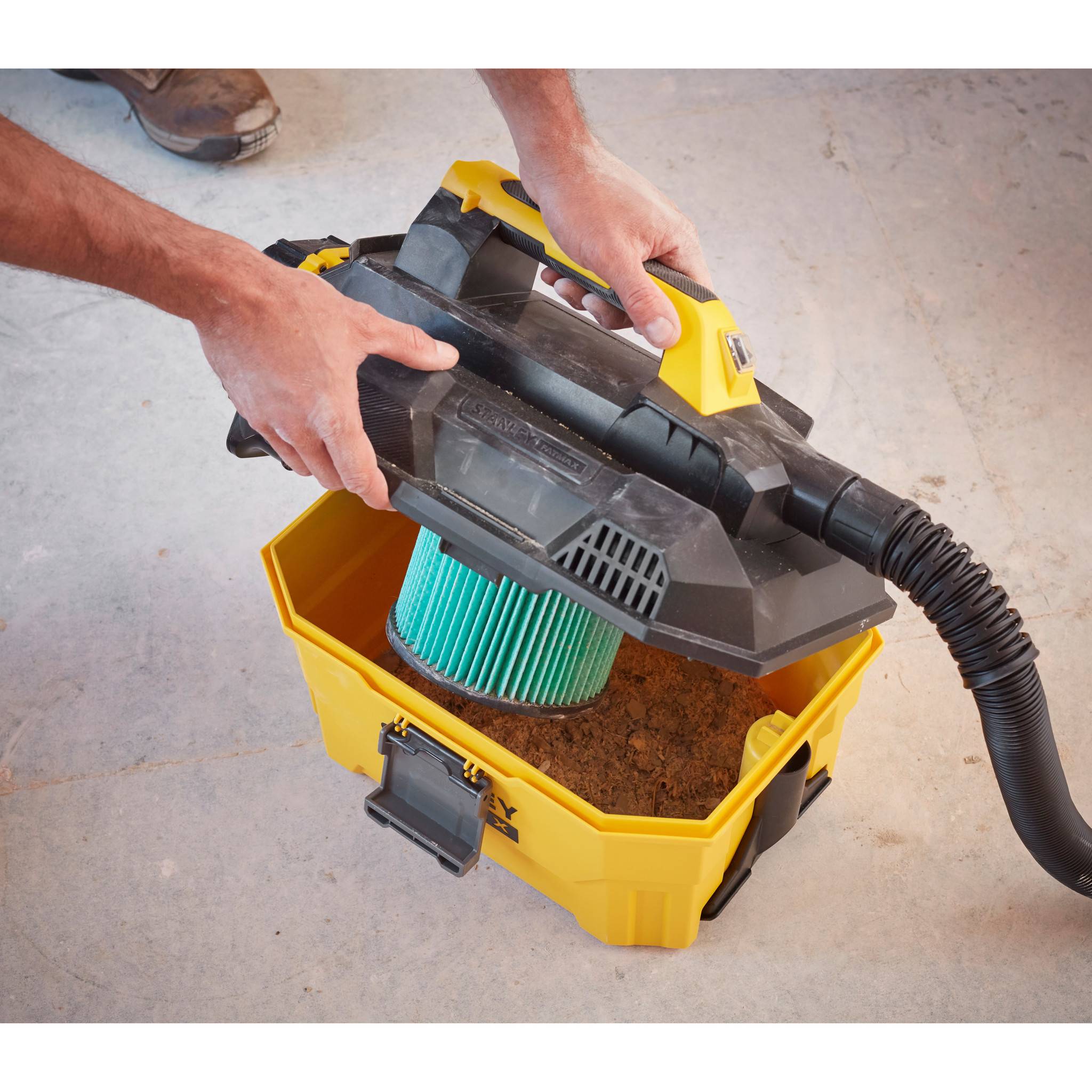 Stanley FATMAX V20 18V 7,5L Nass- und Trocken-Akku-Staubsauger