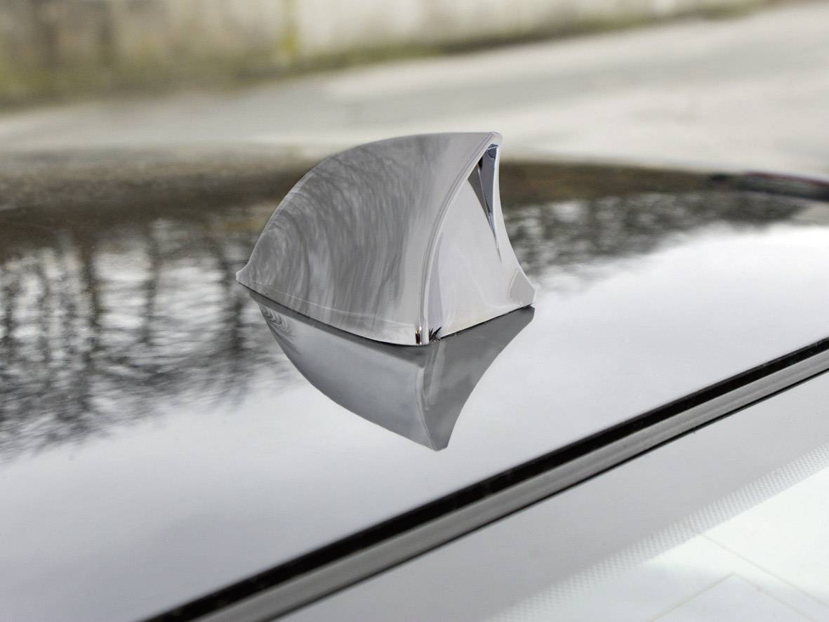 Eufab 521201 Kunststoff Auto-Haifischantenne Chrom (B x H x T) 115 x 75 x 65 mm