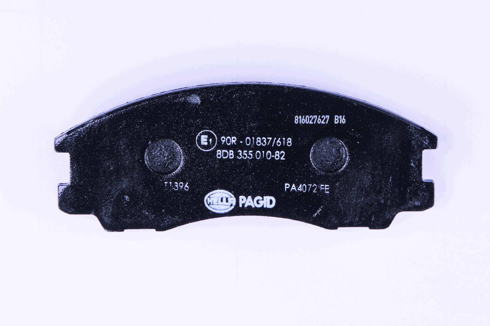 HELLA 8DB 355 010-821 Bremsbelagsatz, SBB