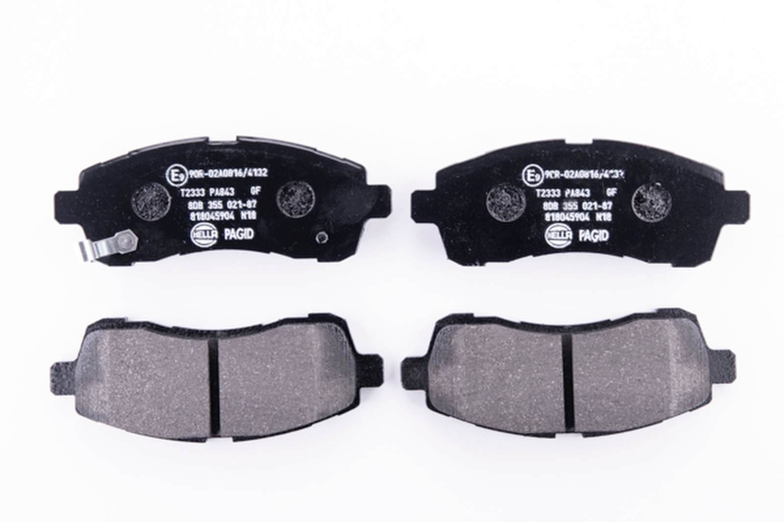 HELLA 8DB 355 021-871 Bremsbelagsatz, SBB
