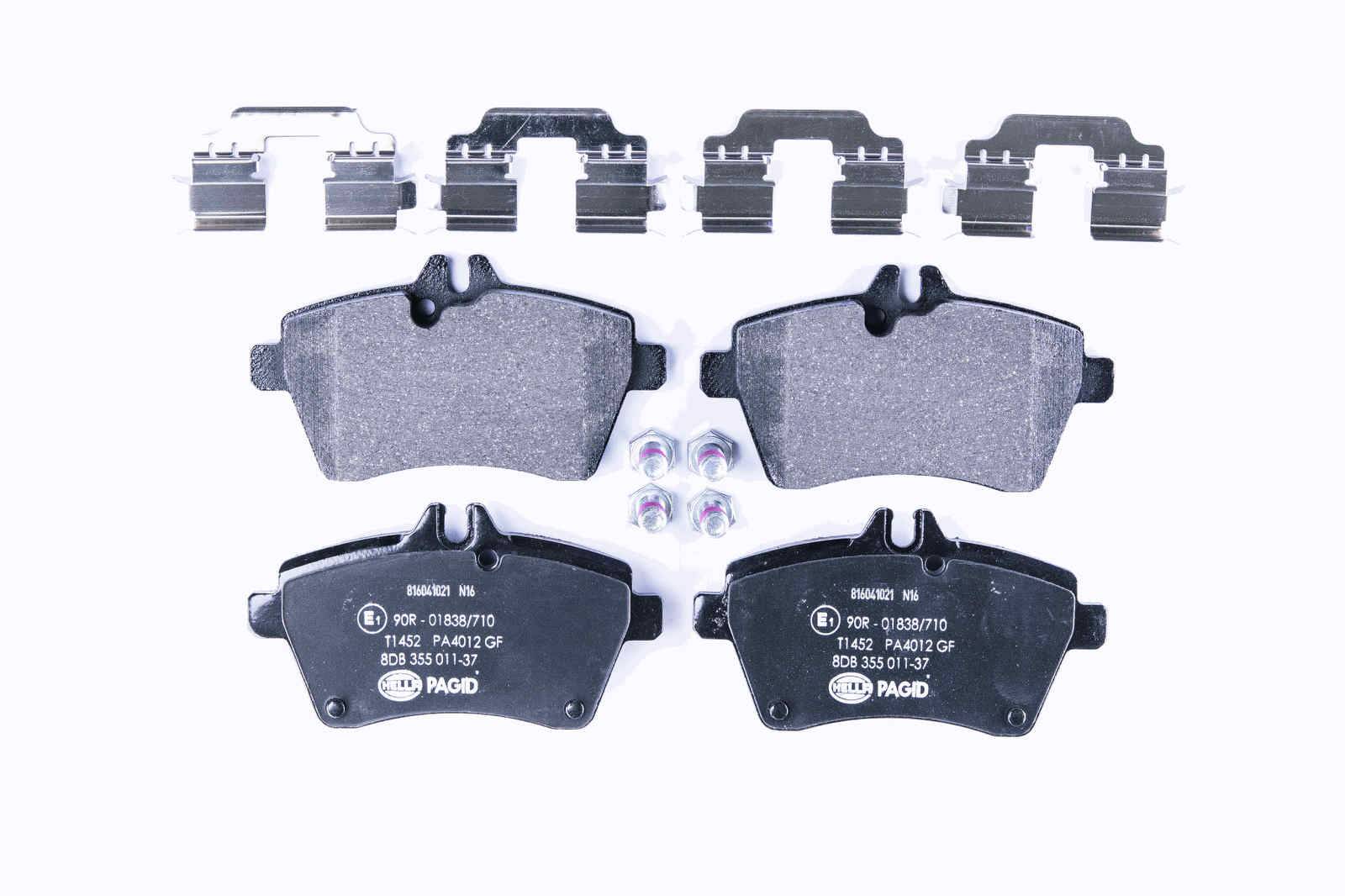 HELLA 8DB 355 011-371 Bremsbelagsatz, SBB