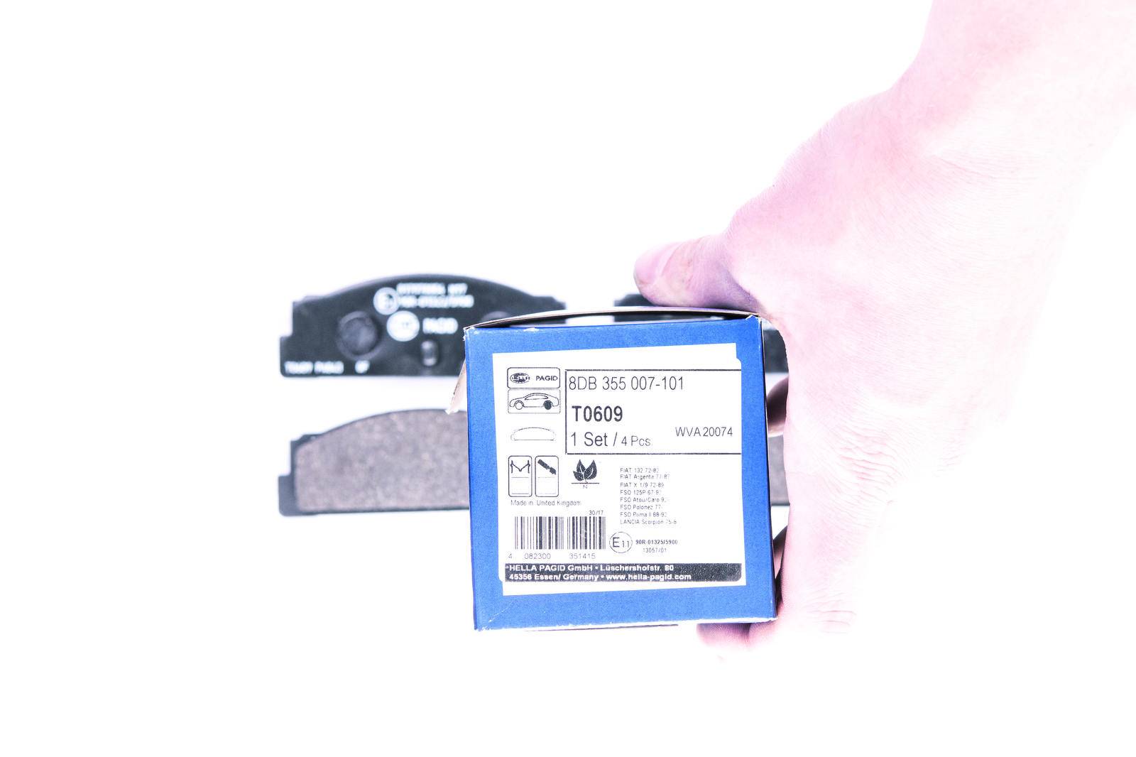 HELLA 8DB 355 007-101 Bremsbelagsatz, SBB