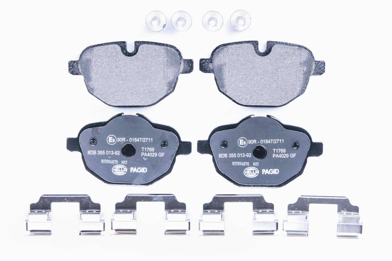 HELLA 8DB 355 013-921 Bremsbelagsatz, SBB