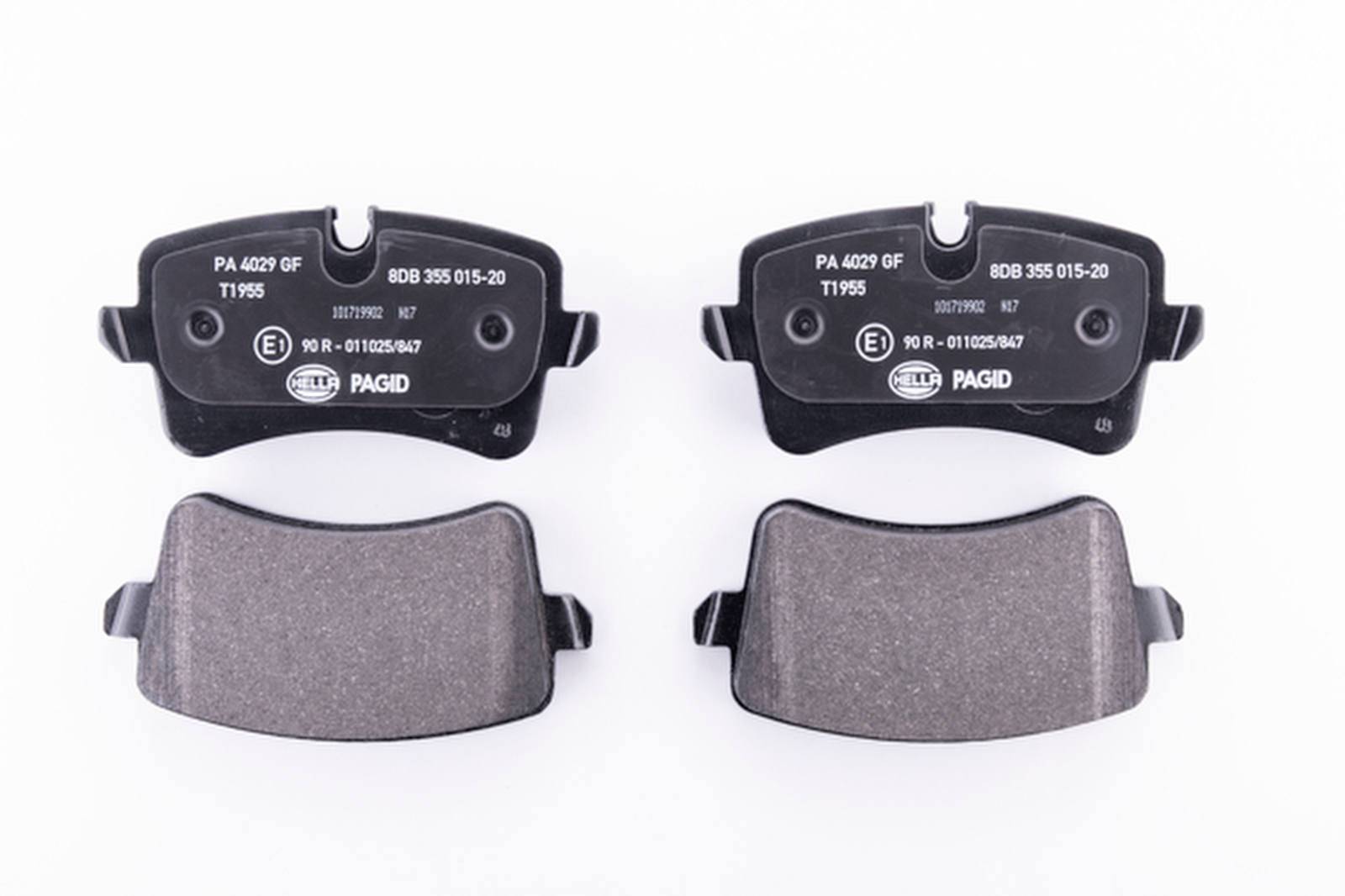 HELLA 8DB 355 015-201 Bremsbelagsatz, SBB