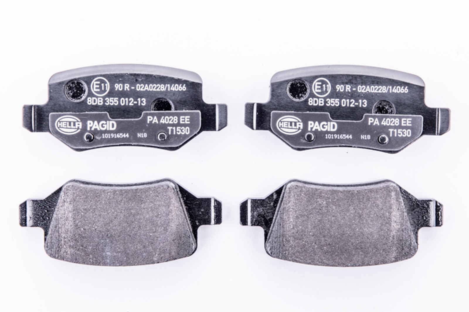 HELLA 8DB 355 012-131 Bremsbelagsatz, SBB