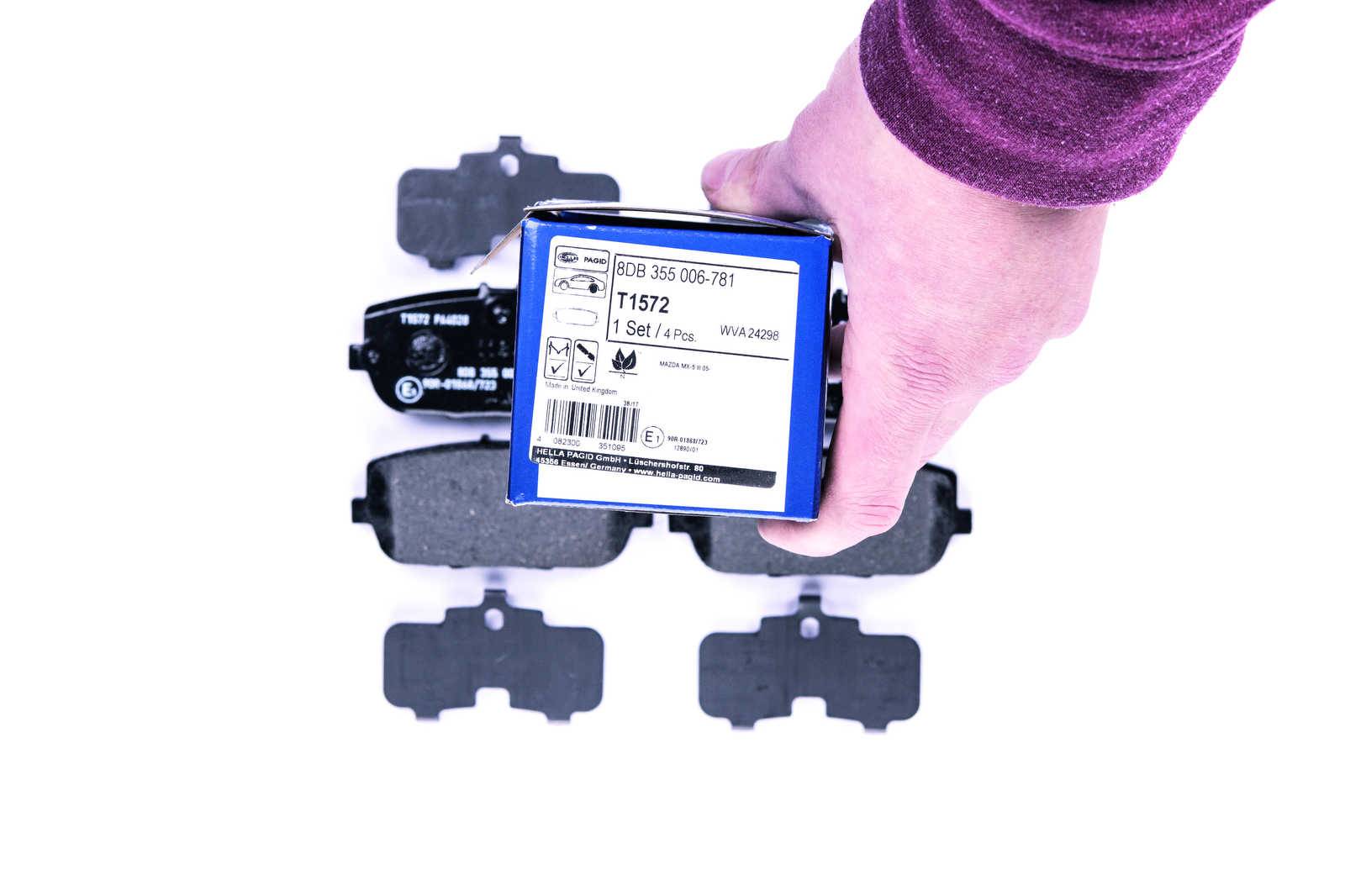 HELLA 8DB 355 006-781 Bremsbelagsatz, SBB