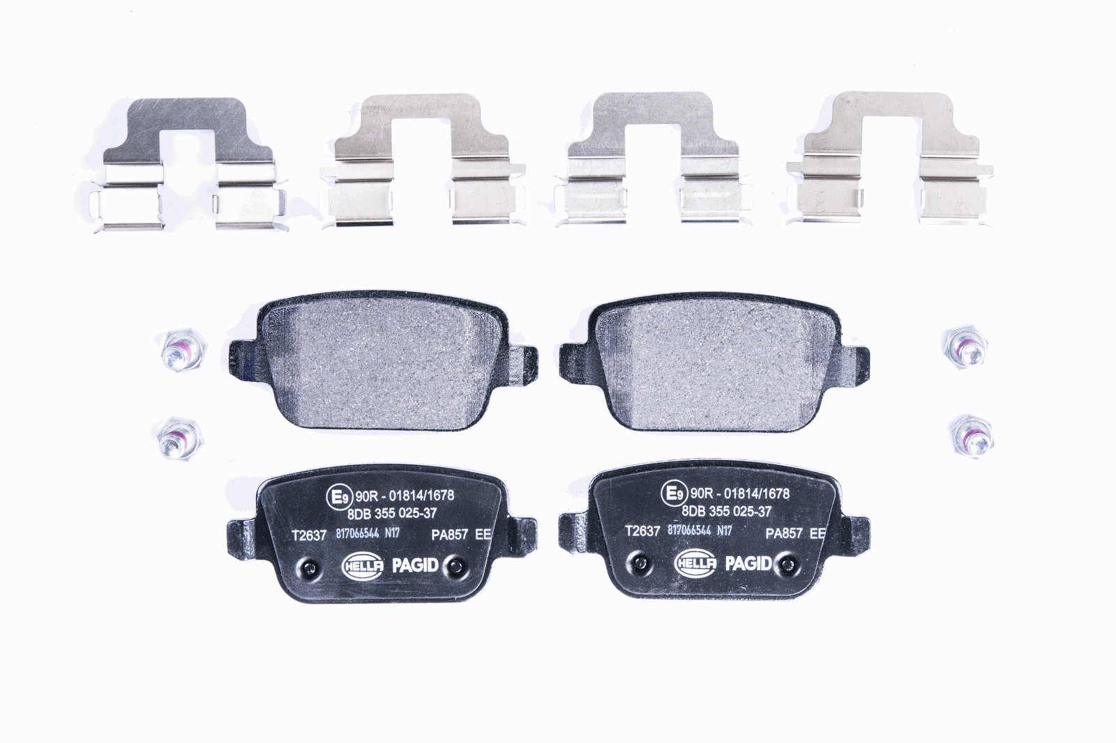 HELLA 8DB 355 025-371 Bremsbelagsatz, SBB