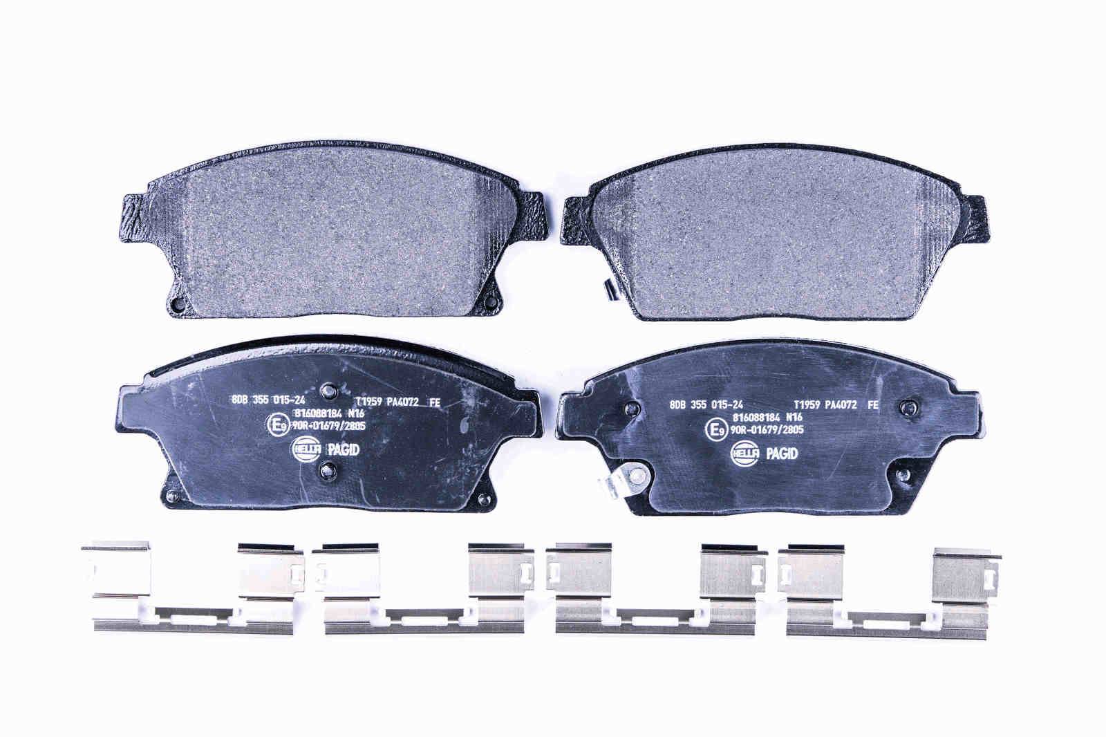 HELLA 8DB 355 015-241 Bremsbelagsatz, SBB