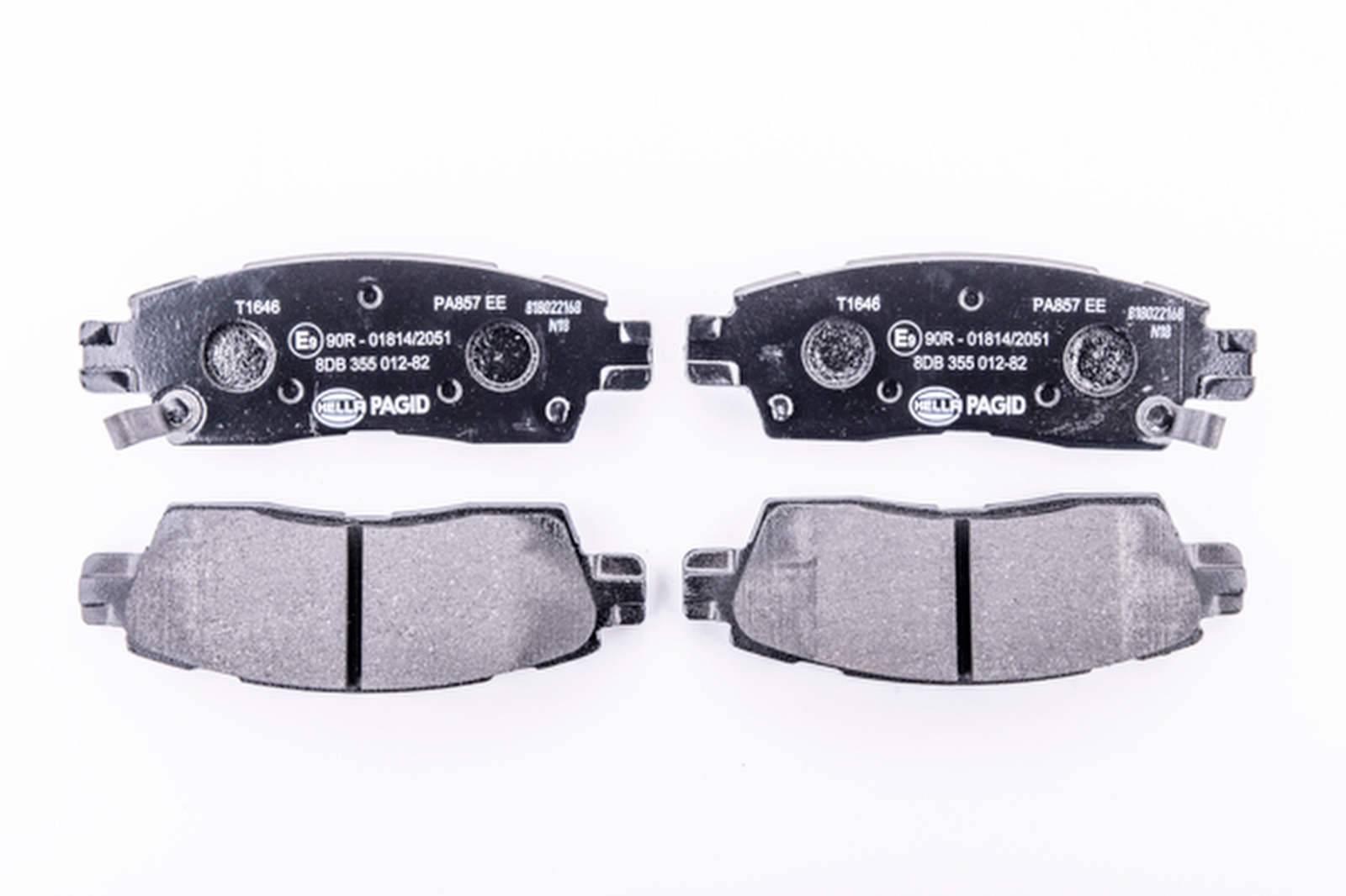 HELLA 8DB 355 012-821 Bremsbelagsatz, SBB