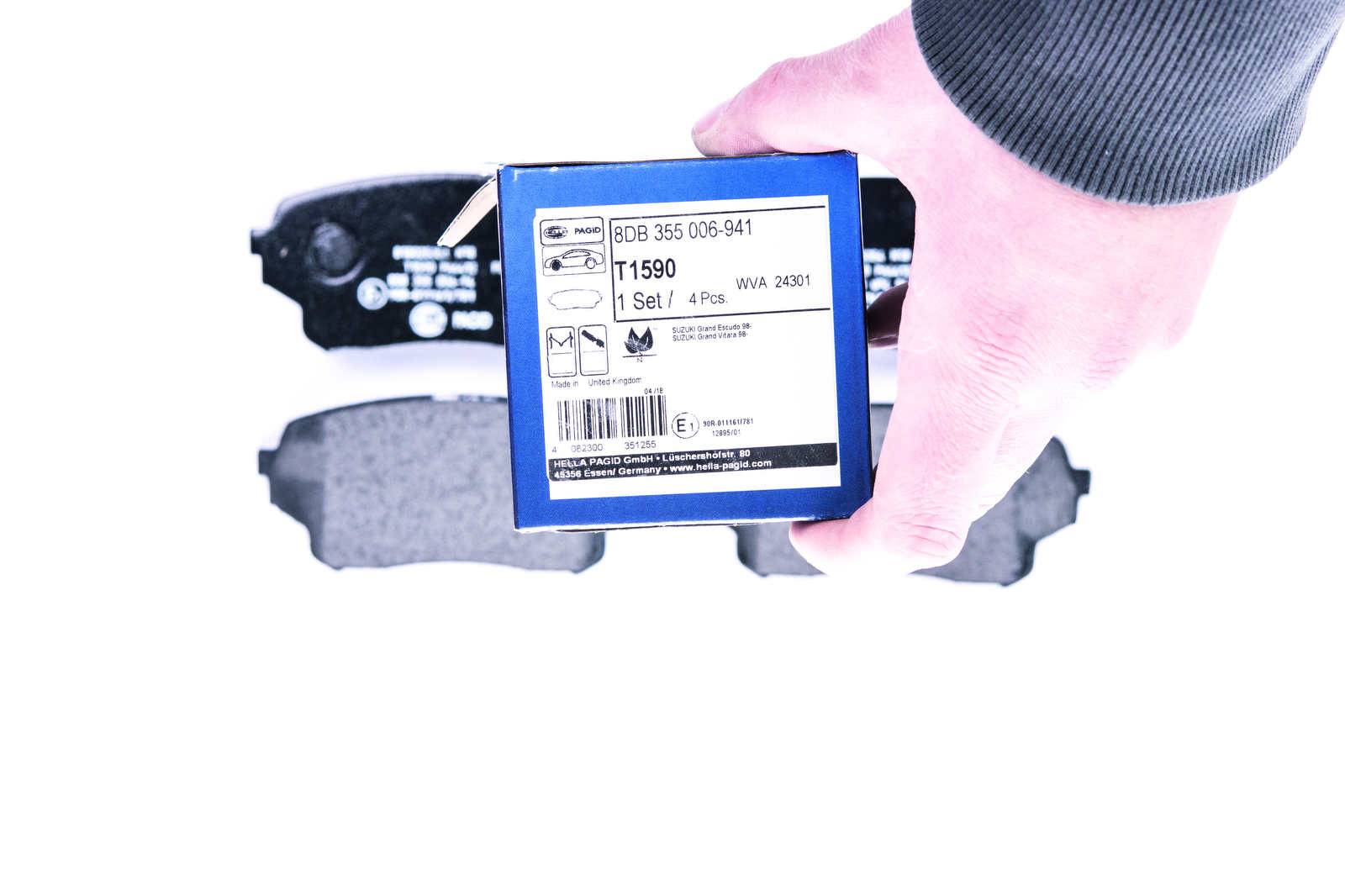 HELLA 8DB 355 006-941 Bremsbelagsatz, SBB