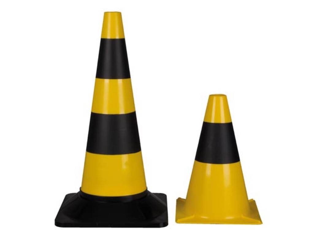 Yellow/black cone - 30 cm
