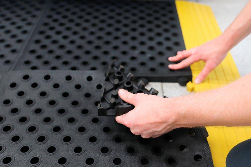 Anti-Ermüdungsmatte Fatigue Lock schwarz B50xL50 cm geschlossen