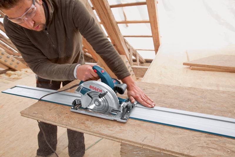 Bosch Professional GKS 65 GCE + FSN 1400 Handkreissäge Schnitttiefe max. (90°) 65 mm inkl. Koffer 1800 W