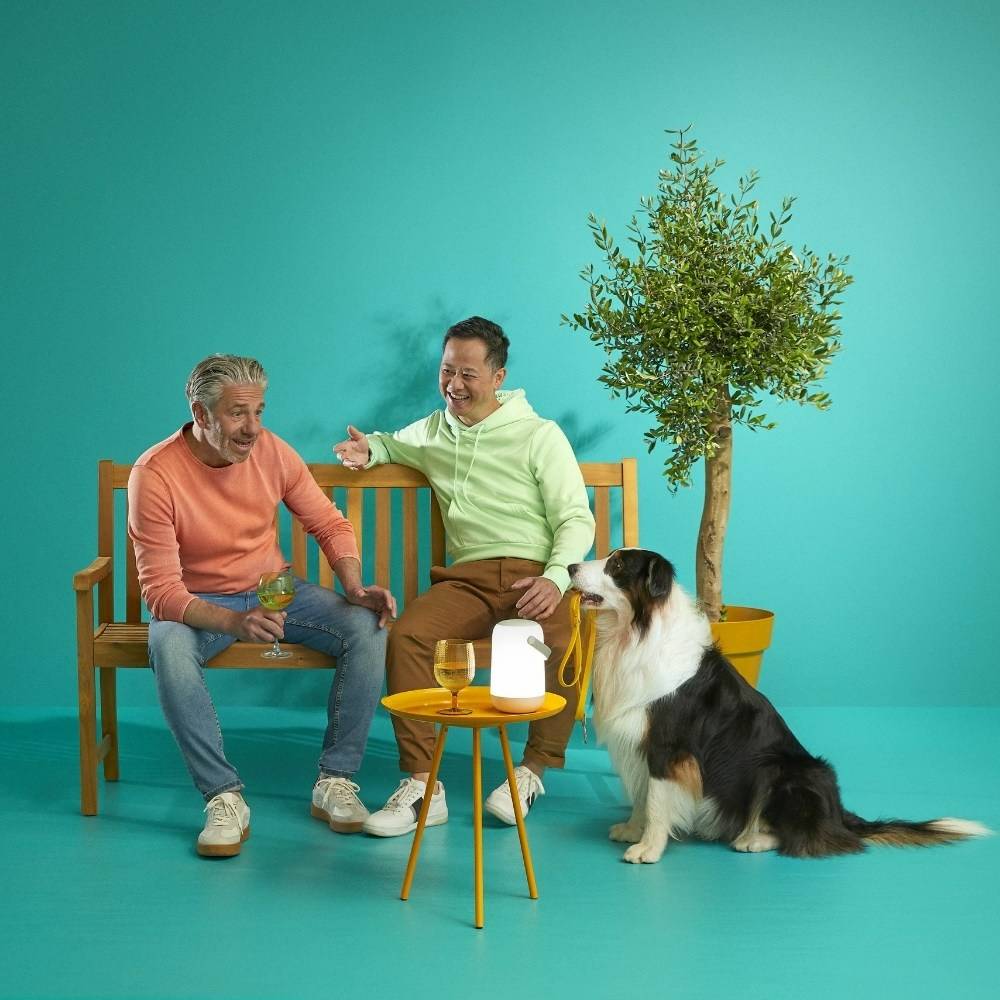 LED Akku Tischleuchte RGBW in Weiß 13,5W 400lm