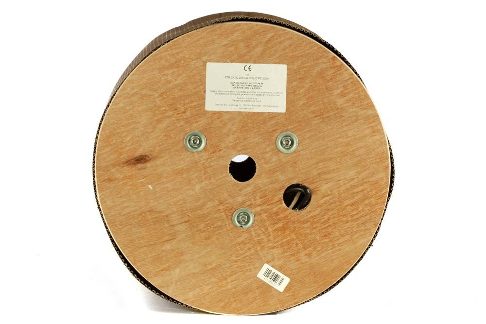 Danicom - DANICOM CAT6 FTP 305m Außenkabel Starrleiter - PE (Fca)