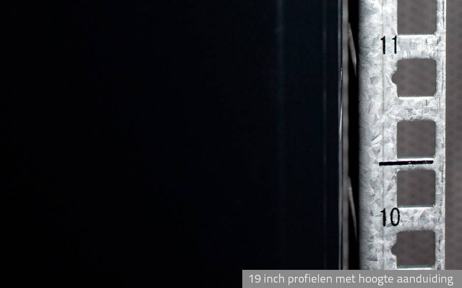 Danicom - 42 HE 19” Serverschrank, mit perforierter Fronttür (BxTxH) 600 x 1200 x 2000mm