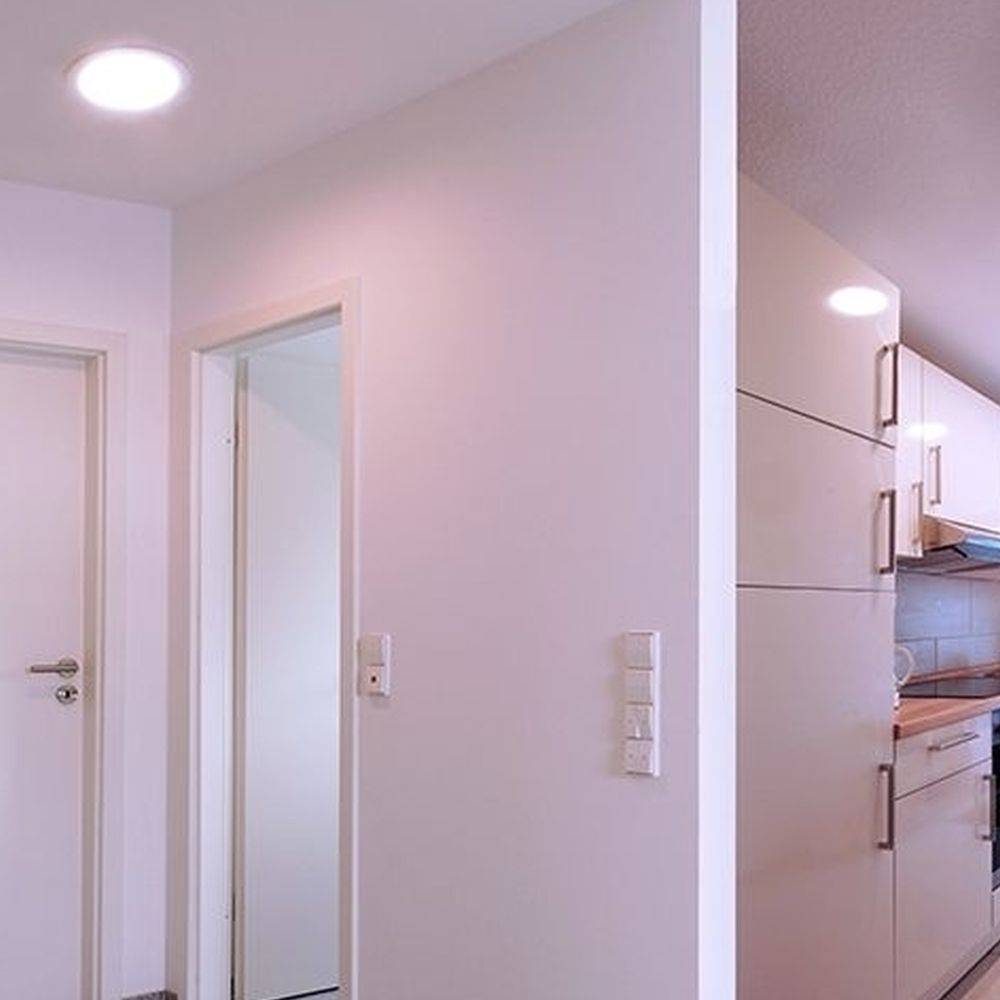 Schlichte LED Deckeneinbauleuchte Ø235mm weiß 2700K warmweiß