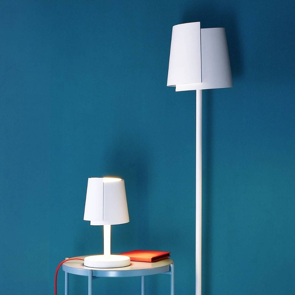 Tischleuchte Twister in Weiß G9