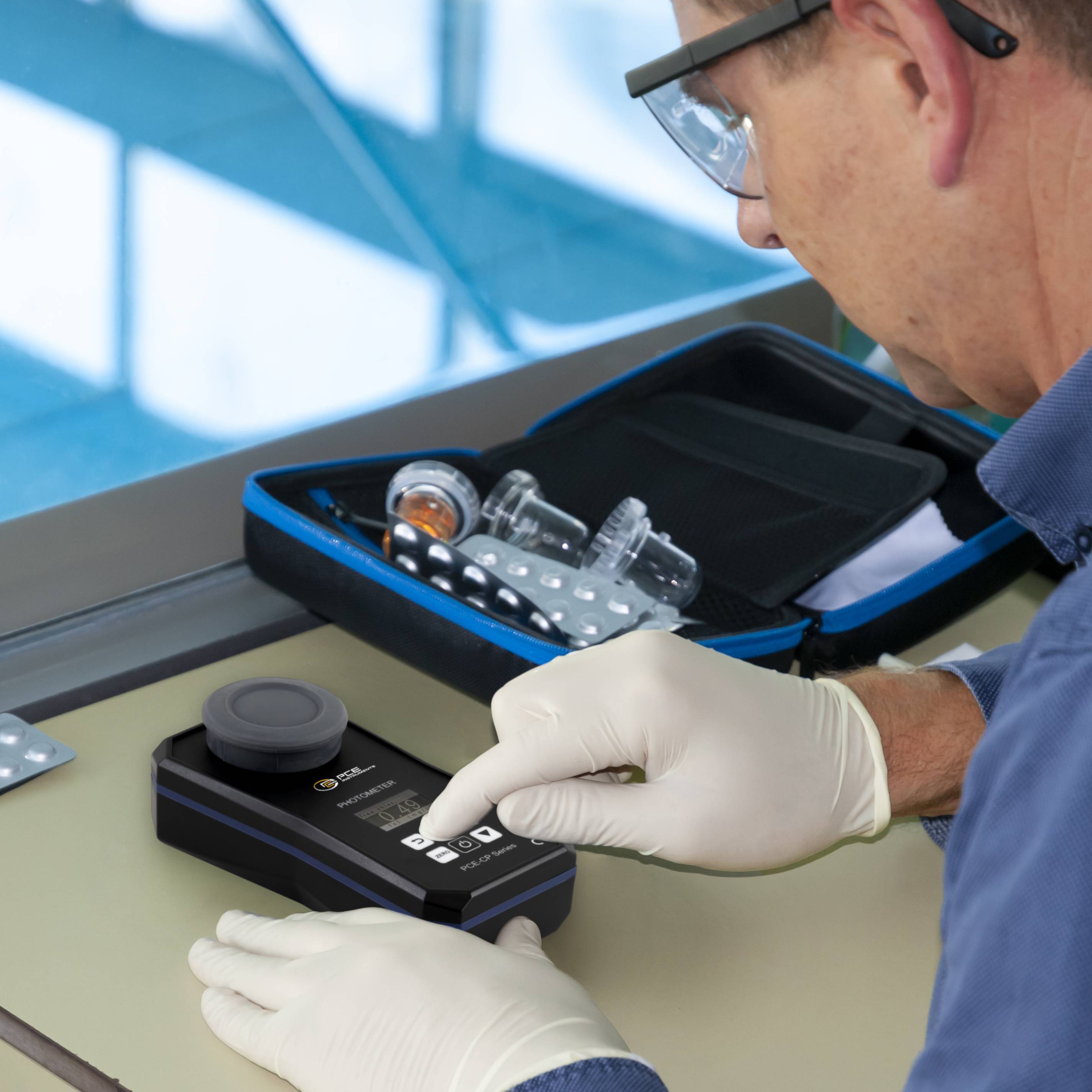 PCE Instruments PCE-CP 21 Chlorphotometer pH-Wert, Eisen, Cyanursäure, Chlor-Ionen-Konzentration, Brom