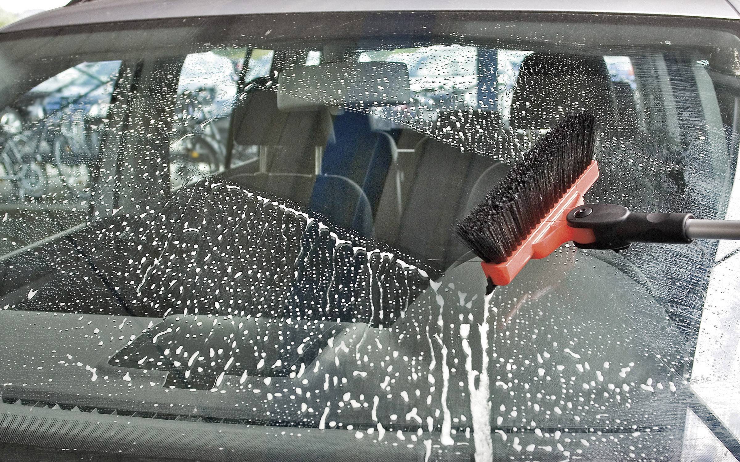 NIGRIN 7800003 Eiskratzer / Schneebesen ausziehbar, Softgriff (ausgezogen)