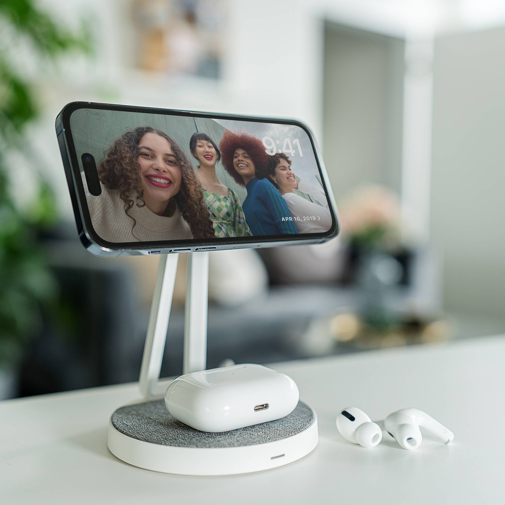 XLayer MagFix Pro 2 in 1 Ladestation 15W Grey/White