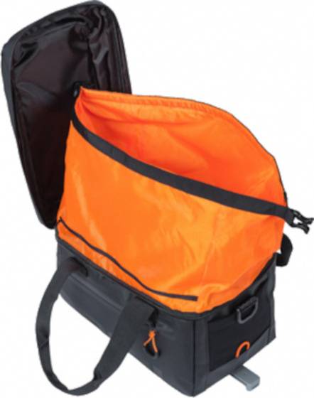 Tasche für Gepäckträger Basil Miles Tarpaulin 7 Liter 32 x 20 x 20 cm - Schwarz/Orange