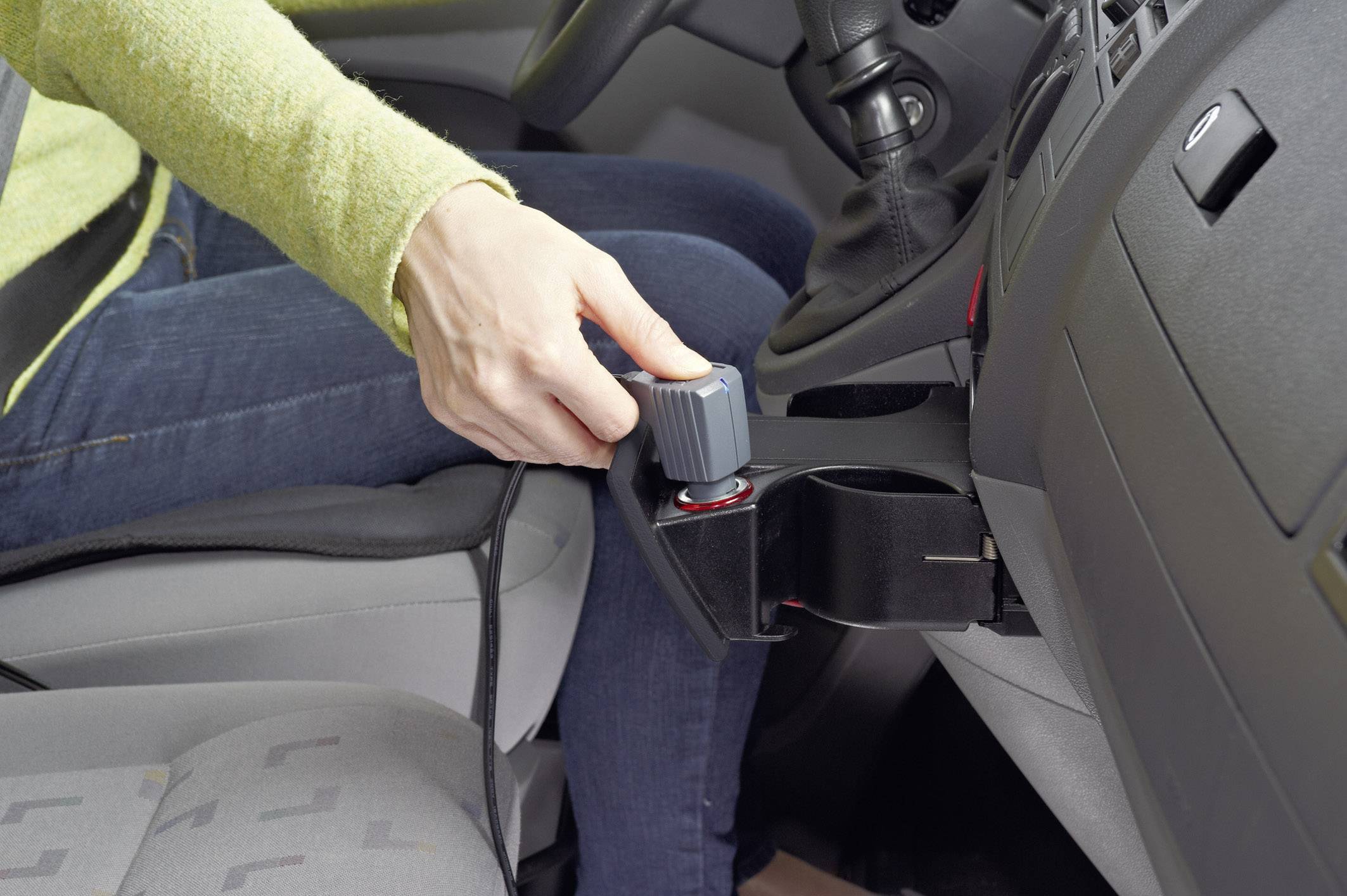 Dometic Group Beheizbare Sitzauflage MagicHeat MH 40S 12V 2 Heizstufen, Lendenwirbelstütze 9600000391 Schwarz