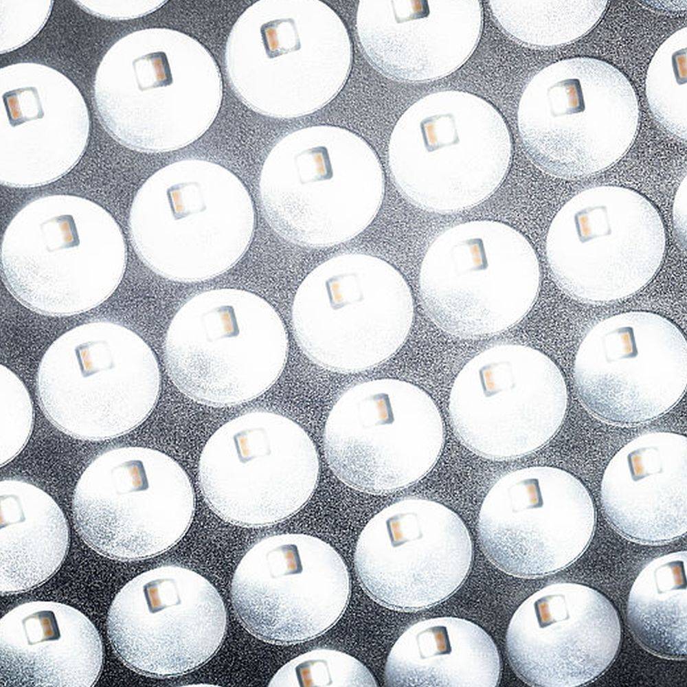 Novus Attenzia space active HCL BT LED Stehleuchte, schwarz (740+6198+001)