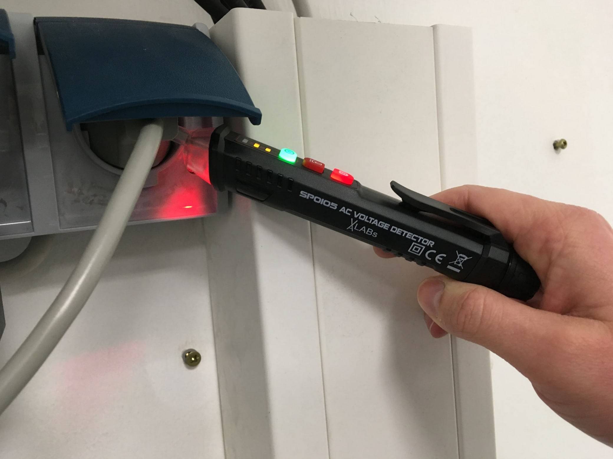 Berührungsloser Spannungsprüfer, 12 - 1000 V AC