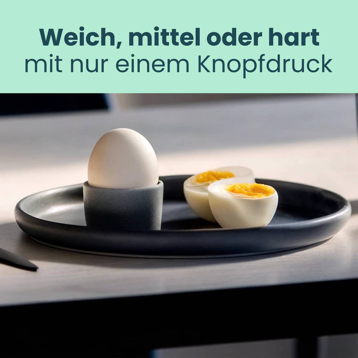 Clatronic EK3497 Eierkocher mit Eierstecher, mit Messbecher Weiß