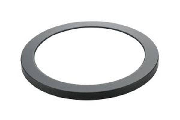 Ein runder Spiegel mit schwarzem Rahmen.