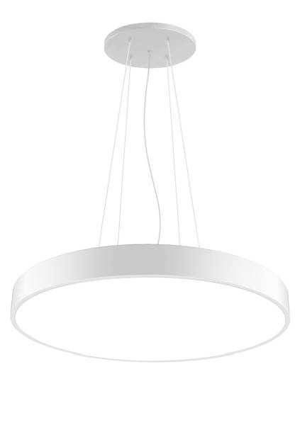 Runde, moderne Deckenleuchte in Weiß mit dünnen Kabeln, die sie mit der Decke verbinden. Minimalistisches Design für Innenräume.