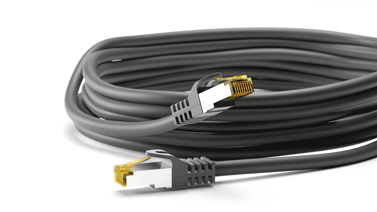 Goobay 91662 RJ45 Patchkabel CAT 6A S/FTP (PiMF) mit CAT 7 Rohkabel Netzwerkkabel 500 MHz Internetkabel LAN Schwarz 20m