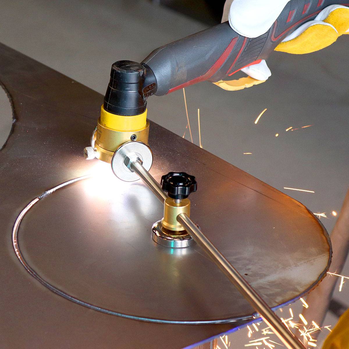 STAHLWERK Kreisschneider für P-80 Plasmabrenner, inkl. Führungswagen und Magnet