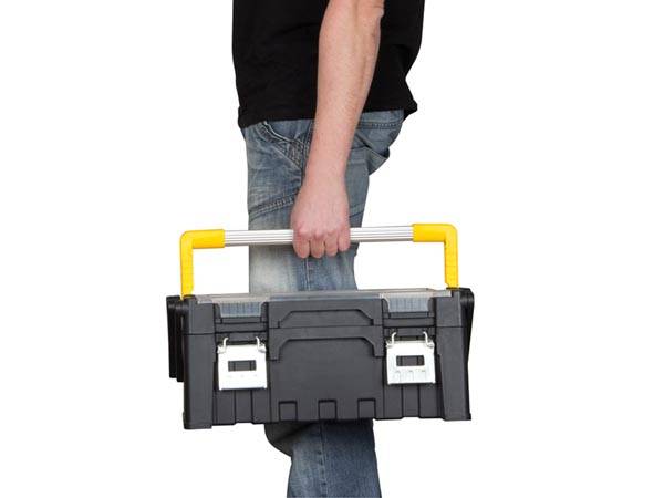 Kunststoff-werkzeugkasten mit herausnehmbaren boxen