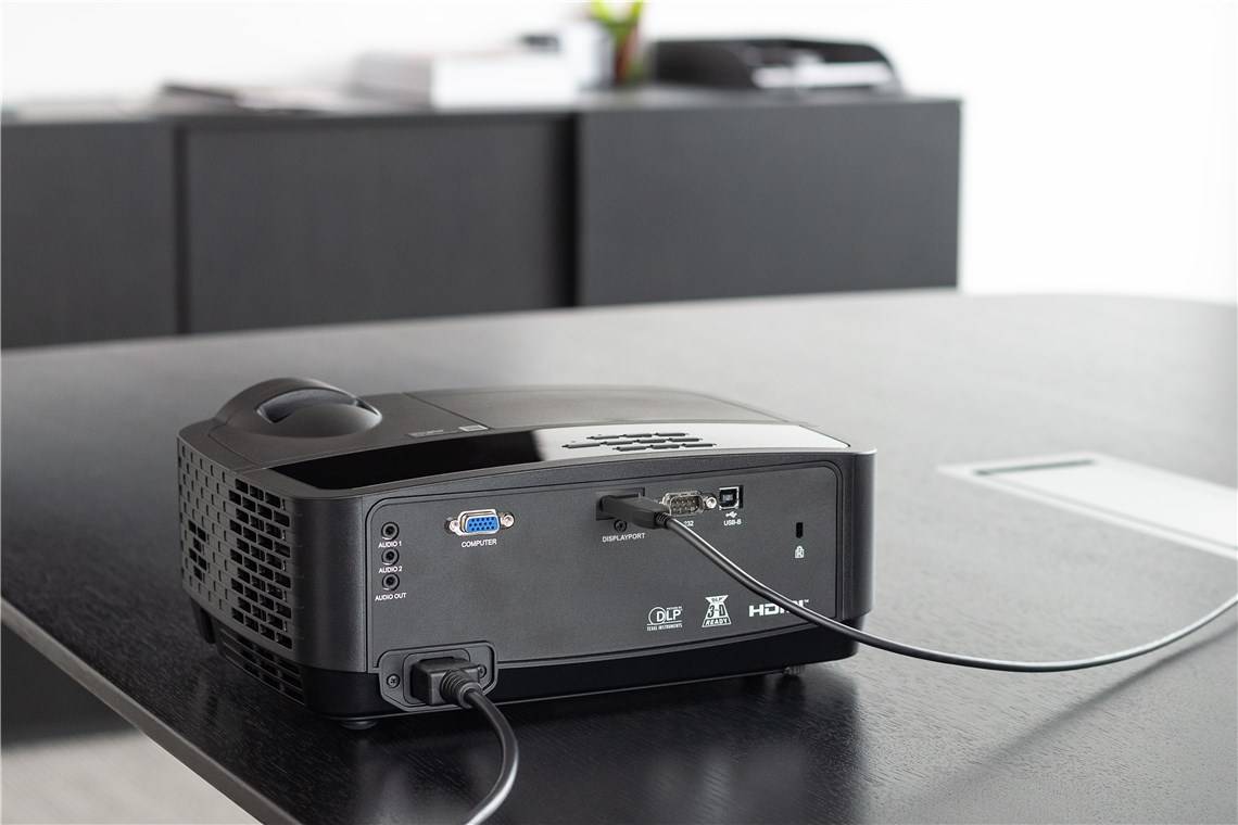 Goobay 64868 AOC DisplayPort Kabel 2.0 / UHD 8K @ 60Hz Monitorkabel / Glasfaser Kupfer Bildschirmkabel / Schwarz / 30m