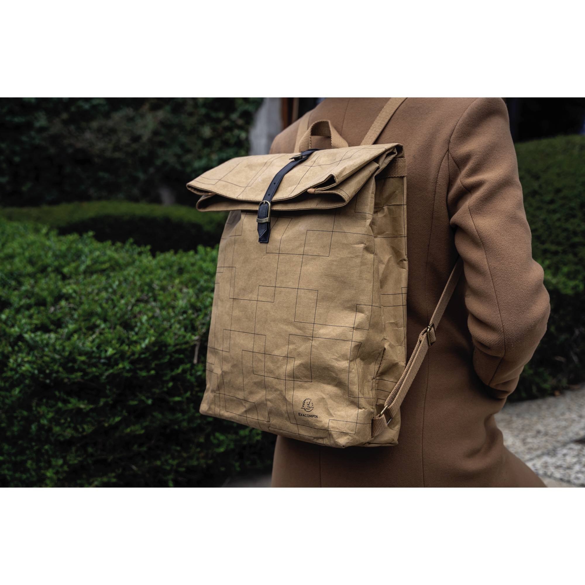 Exacompta 17640E Rucksack 32x44x12cm aus Papier in Lederoptik, Serie Eterneco - Braun geometrische Motive