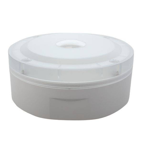 Ein rundes, weißes LED-Licht in einer flachen Gehäuseform, verwendet zur Decken- oder Wandmontage für gleichmäßige Raumbeleuchtung.