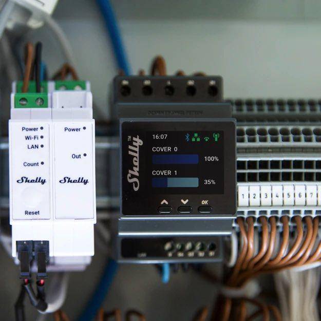Home Shelly Relais "Pro Dual Cover PM" 2x Rolladensteuerung WLAN LAN BT DIN-Rail