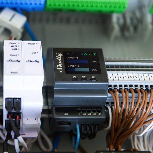 Home Shelly Relais "Pro Dual Cover PM" 2x Rolladensteuerung WLAN LAN BT DIN-Rail
