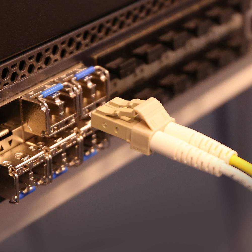 ACT RL9625 Glasfaser Patchkabel Duplex LSZH - LC/LC 50/125µm OM3 - 25 Meter