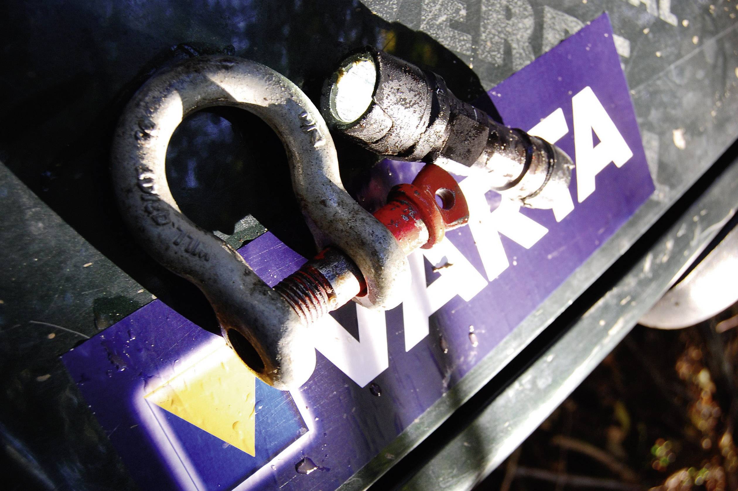 Varta Indestructible 1 W, 3 AAA LED Taschenlampe batteriebetrieben 155 lm 19 h 137 g