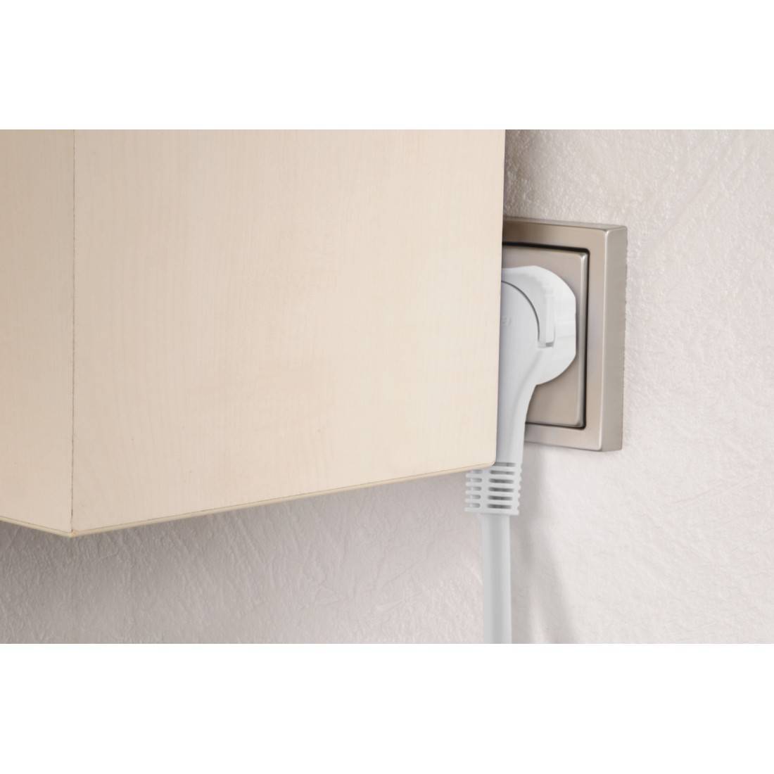 hama 00223242 Verlängerungskabel mit Schutzkontakt, Flachstecker, für innen, 3 m, Weiß